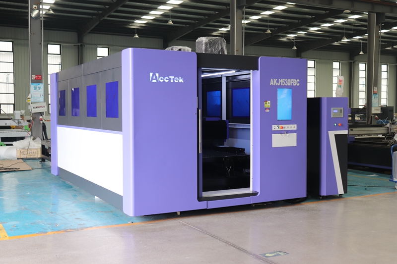 Industrial 3015 6000 watt Fibe - Industrial Laser Metal Cutting Machine avaliação e preço