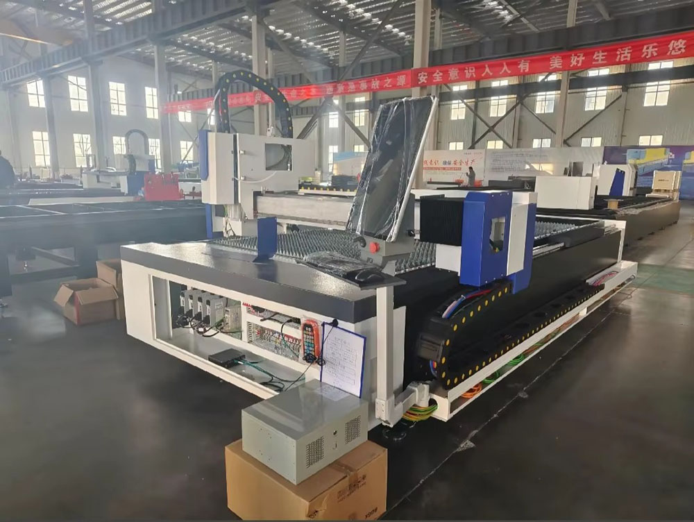 Industrial 3000W CNC Fiber Las - Industrial Laser Metal Cutting Machine avaliação e preço